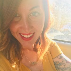 Meet your Posher, Danielle